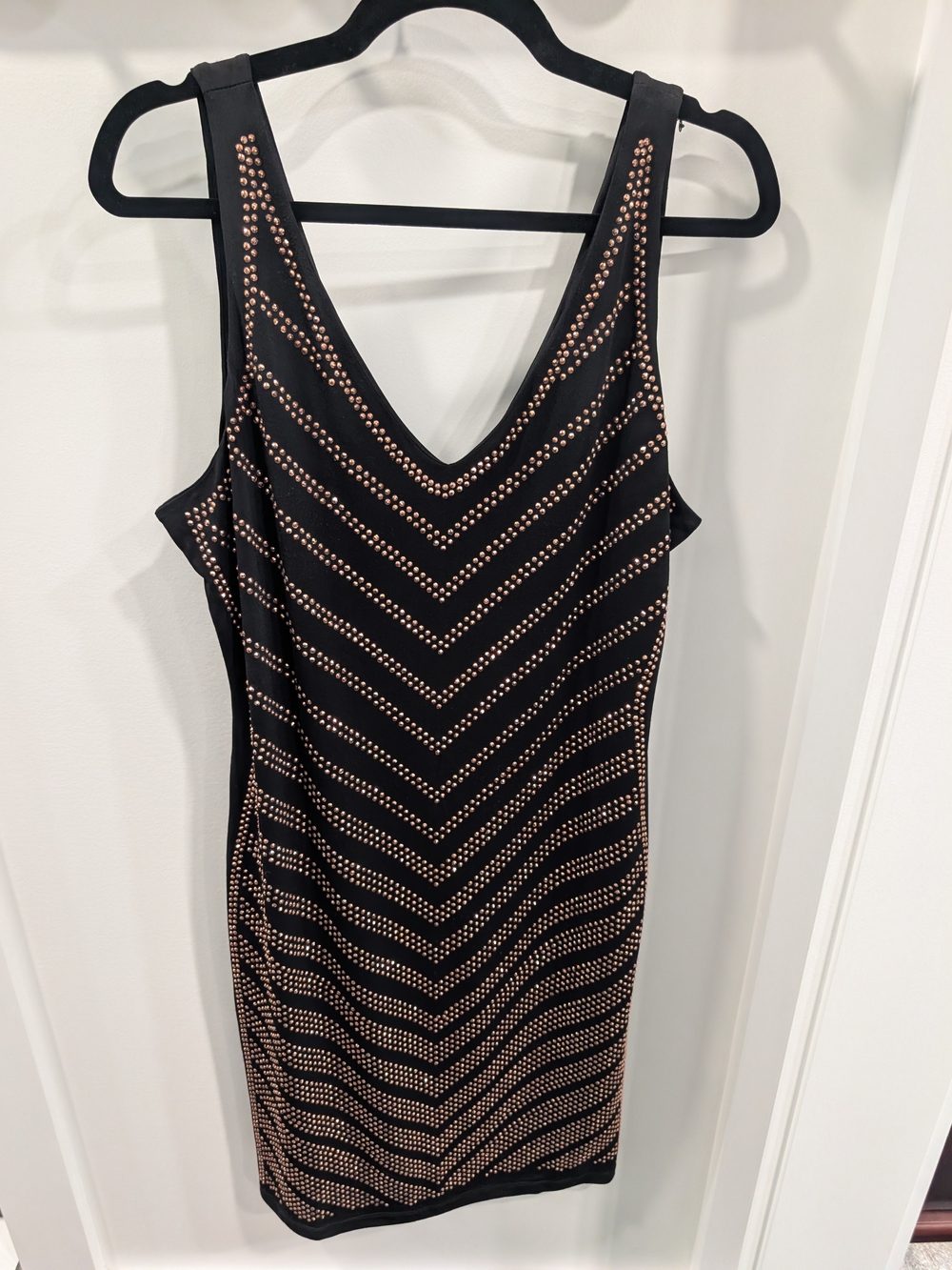 Venus Black V‑Neck Studded Bodycon Dress
